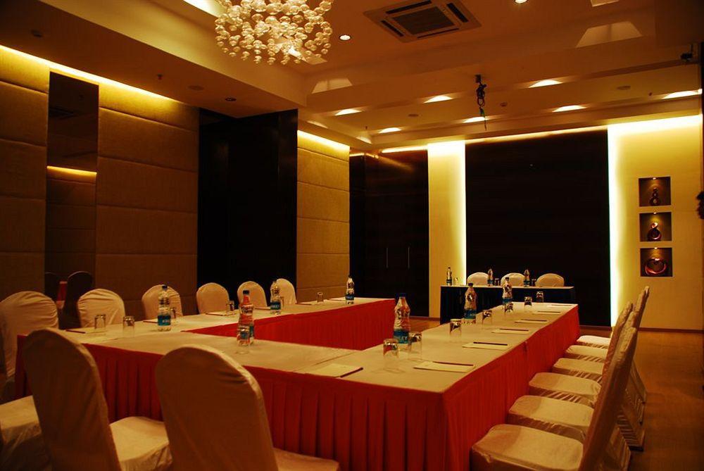 Octave Hotel & Spa - Sarjapur Road Bangalore Esterno foto
